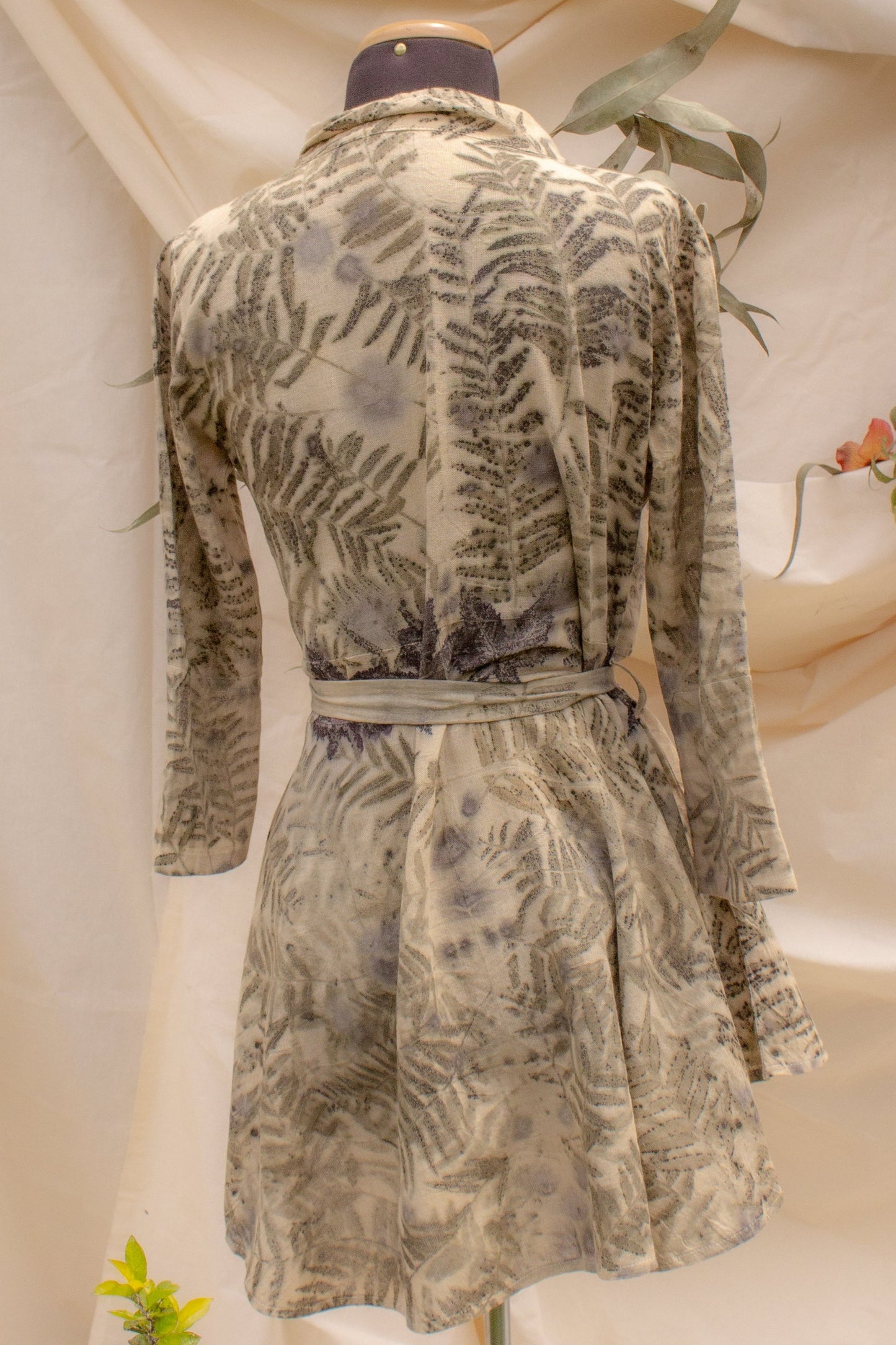 Reyna blouse with ecoprint tail with handmade organic plants